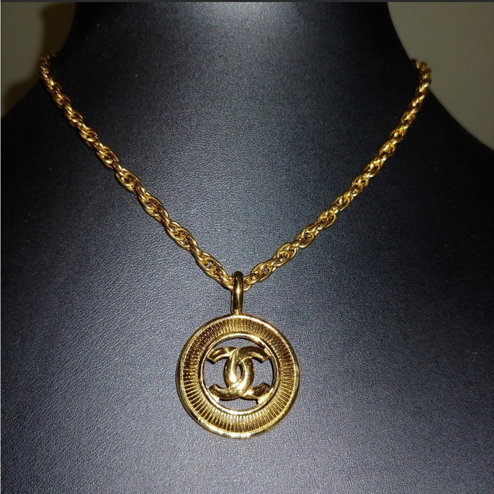 RARE CHANEL Authentic Vintage Gold CC Necklace
